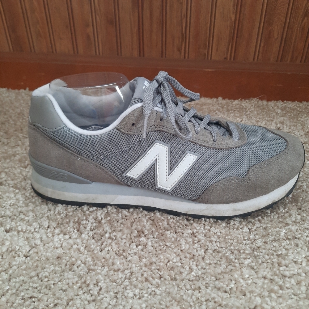 New Balance 515 V3 Lifestyle Runner Grey Retro Style Suede Mesh Sneakers Size 11 - Picture 2 of 16